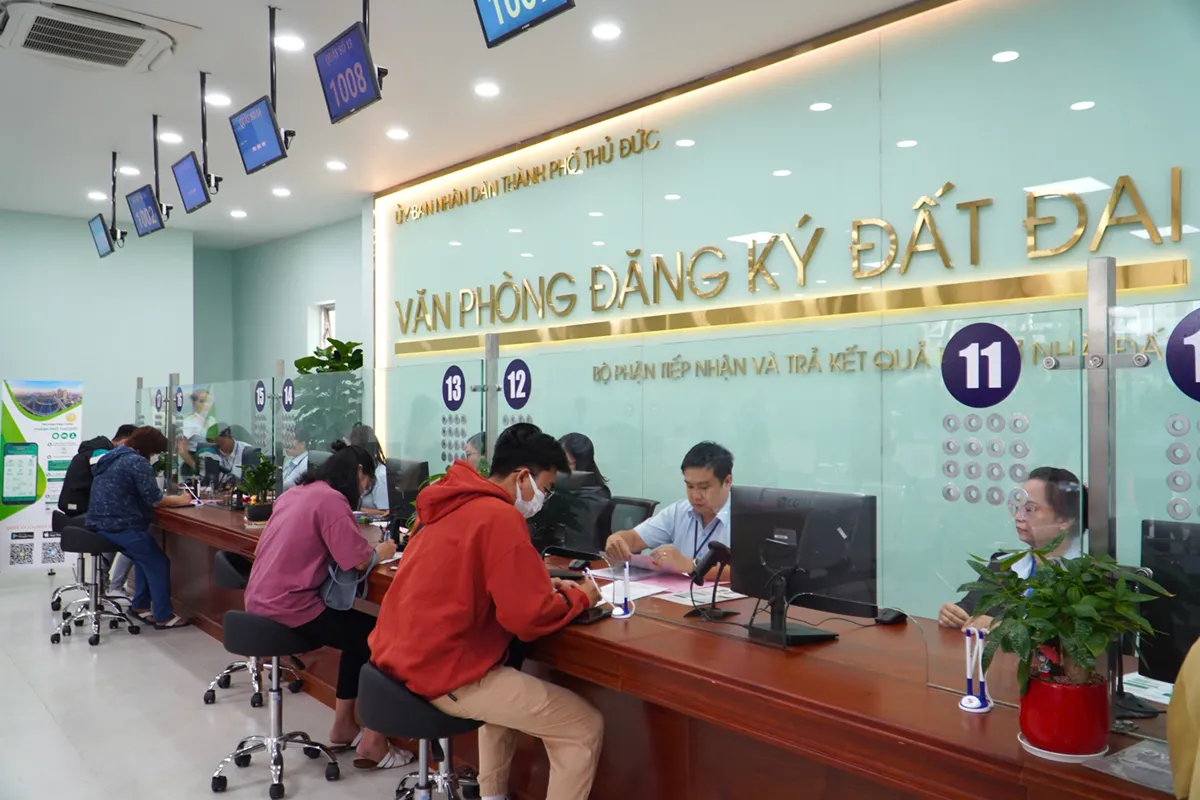 Người dân đã có thể làm thủ tục nhà đất ngay trên điện thoại